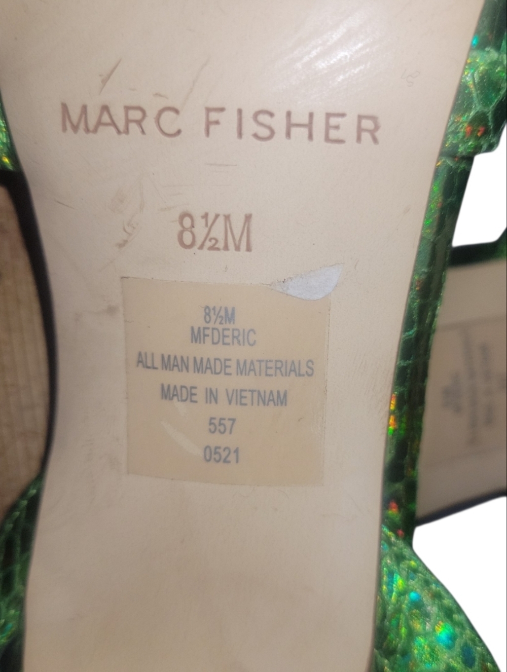 Marc Fisher Neon Green Iridescent Strappy Sandals Sz 8 1/2 M - Picture 5 of 9